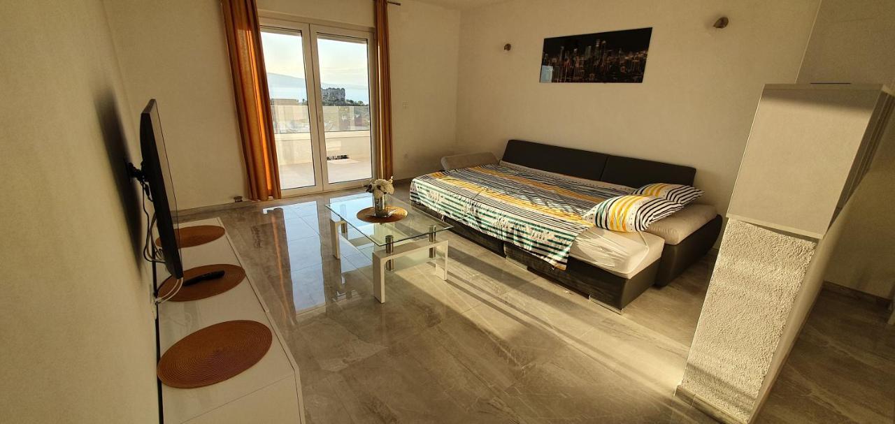 Apartmani Naomi&Leo Senj  Exterior photo