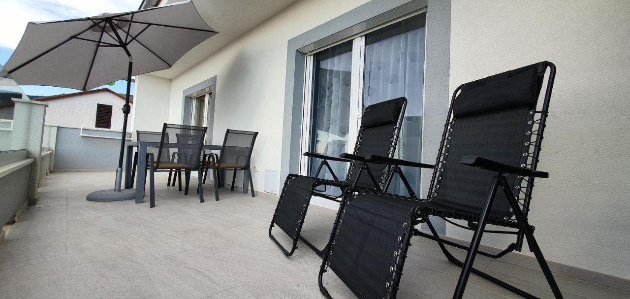 Apartmani Naomi&Leo Senj  Exterior photo