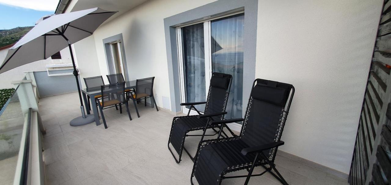 Apartmani Naomi&Leo Senj  Exterior photo